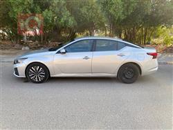 نیسان ئەلتیما